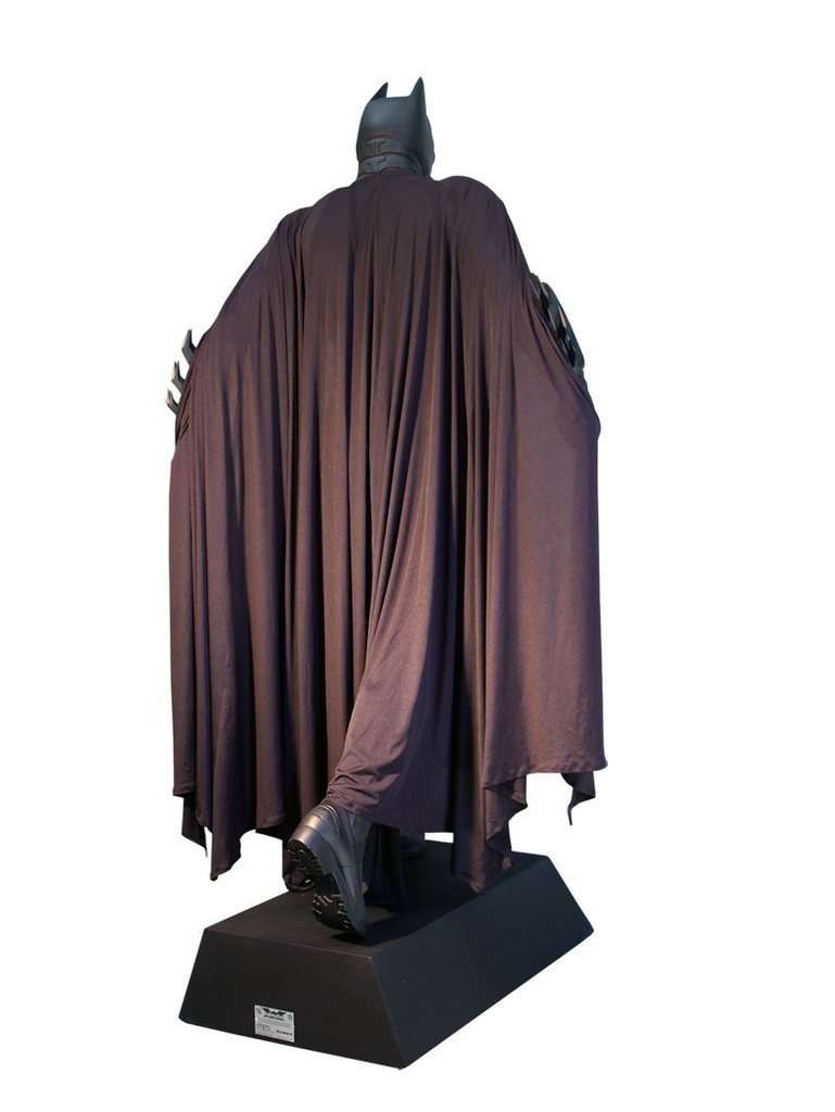 Batman Life Size Statue From The Dark Knight - LM Treasures 