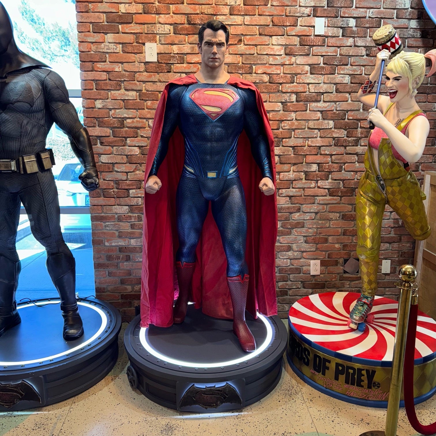 Batman vs Superman: Dawn of Justice Superman Life Size Statue - LM Treasures 