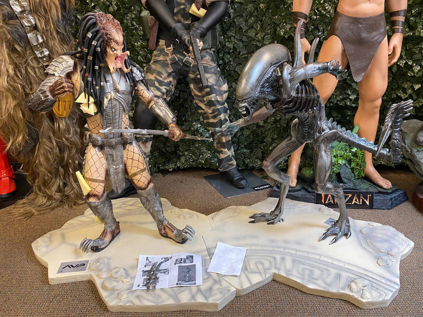 Alien vs Predator 1/2 Scale Pre-Owned Statue - LM Treasures 